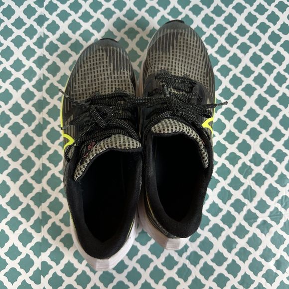 Nike Air Zoom Pegasus 39 NN Black/Volt-Barely Volt DM4015-002 Size 7Y - Picture 9 of 10